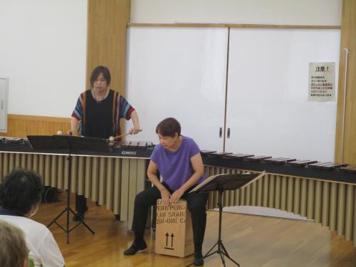 ②